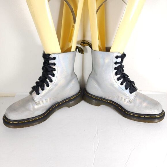 Dr. Martens Women's Pascal 1460 US 7 Ice Metallic Leather Lace Up Combat Boots - Picture 4 of 11